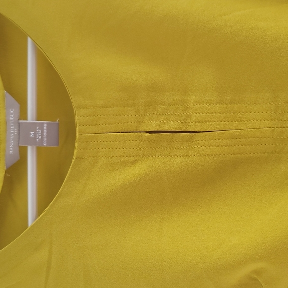 Yellow Top - Picture 3 of 4